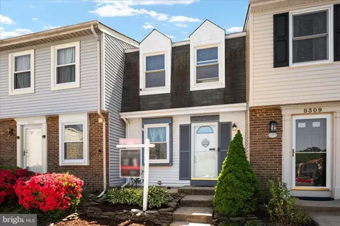 8307 Crestmont Cir, Springfield, VA 22153