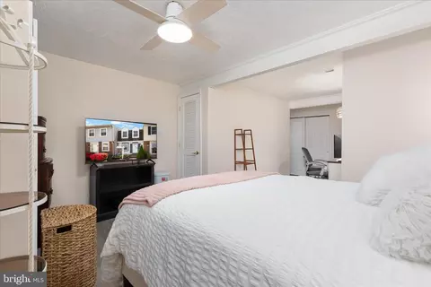 8307 Crestmont Cir, Springfield, VA 22153 photo 19