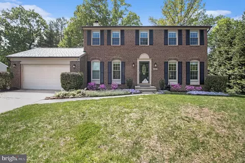 8309 Timber Brook Ln, Springfield, VA 22153