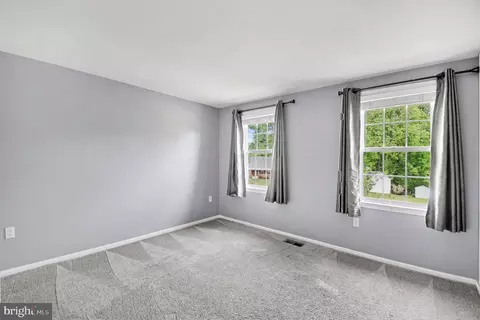 Bedroom - 8309 Timber Brook Ln, Springfield, VA 22153 photo 4 of 4