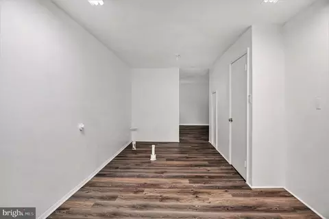 Entry Way - 8309 Timber Brook Ln, Springfield, VA 22153 photo 2 of 2