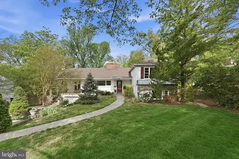 3138 Juniper Ln, Falls Church, VA 22044