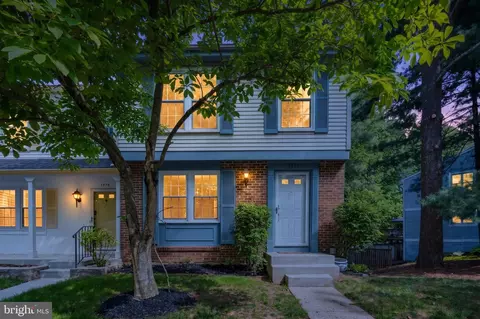 1577 Bennington Woods Ct, Reston, VA 20194