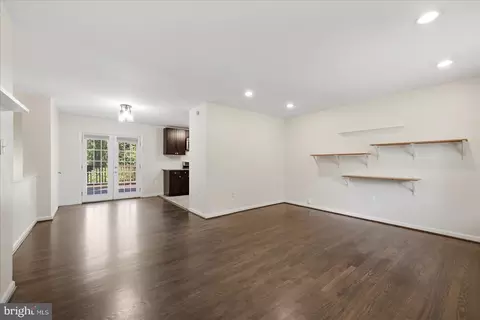 Living - 6500 Haystack Rd, Alexandria, VA 22310 photo 3 of 6