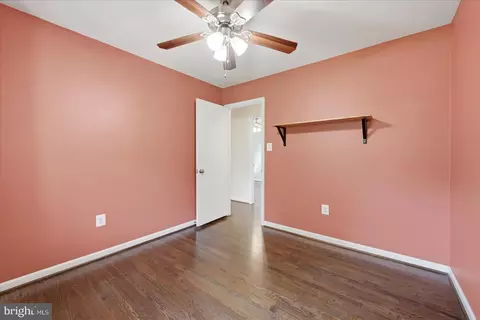 Bedroom - 6500 Haystack Rd, Alexandria, VA 22310 photo 6 of 8