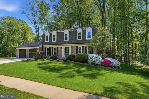 1731 Key West Ln, Vienna, VA 22182