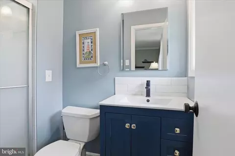 Bath - 7608 Hamlet St, Springfield, VA 22151 photo 1 of 4