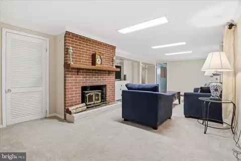 Living - 7608 Hamlet St, Springfield, VA 22151 photo 3 of 5