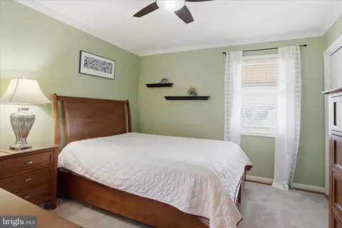 Bedroom - 7608 Hamlet St, Springfield, VA 22151 photo 1 of 6