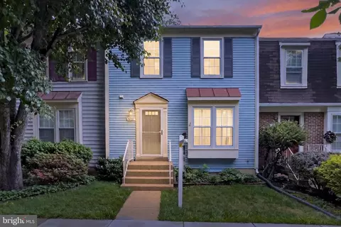 7451 Hatherleigh Ct, Alexandria, VA 22315