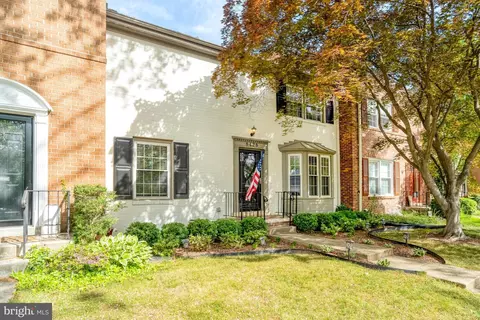 Exterior - 8428 Grenoble Ct, Springfield, VA 22152 photo 2 of 6