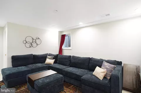 Other - 8428 Grenoble Ct, Springfield, VA 22152 photo 12 of 15