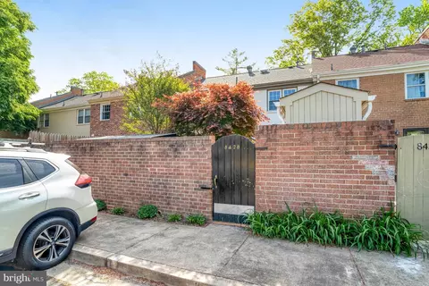Exterior - 8428 Grenoble Ct, Springfield, VA 22152 photo 6 of 6