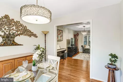 Dining - 8428 Grenoble Ct, Springfield, VA 22152 photo 2 of 2