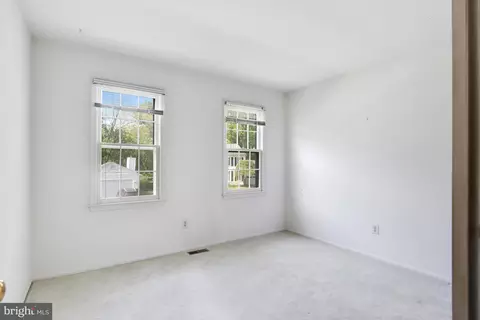 Bedroom - 10214 Eagle Landing Ct, Burke, VA 22015 photo 7 of 8
