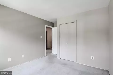 Bedroom - 10214 Eagle Landing Ct, Burke, VA 22015 photo 6 of 8