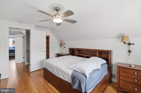 Bedroom - 7006 Barnack Dr, Springfield, VA 22152 photo 11 of 12