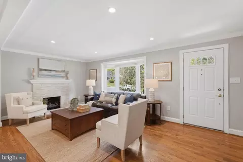 Living - 7006 Barnack Dr, Springfield, VA 22152 photo 1 of 2