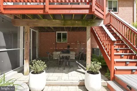 Exterior - 7006 Barnack Dr, Springfield, VA 22152 photo 8 of 20