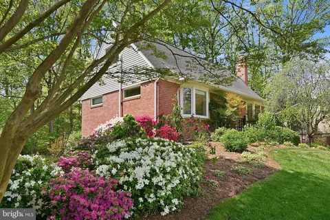 Exterior - 7006 Barnack Dr, Springfield, VA 22152 photo 11 of 20