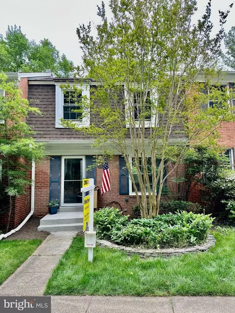 Exterior - 5230 Lonsdale Dr, Springfield, VA 22151 photo 4 of 4