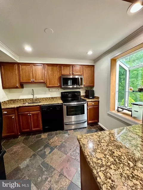 Kitchen - 5230 Lonsdale Dr, Springfield, VA 22151 photo 1 of 3