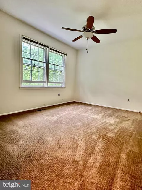 Bedroom - 5230 Lonsdale Dr, Springfield, VA 22151 photo 1 of 2