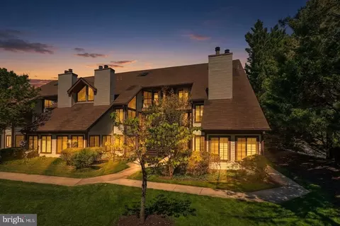 6013 Curtier Dr #C, Alexandria, VA 22310