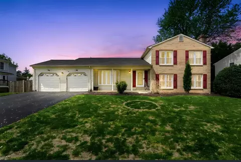 1630 Sadlers Wells Dr, Herndon, VA 20170