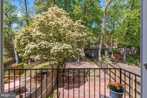 Exterior - 8240 Taunton Pl, Springfield, VA 22152 photo 3 of 13