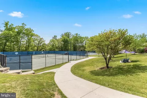 View/Area - 8240 Taunton Pl, Springfield, VA 22152 photo 1 of 1
