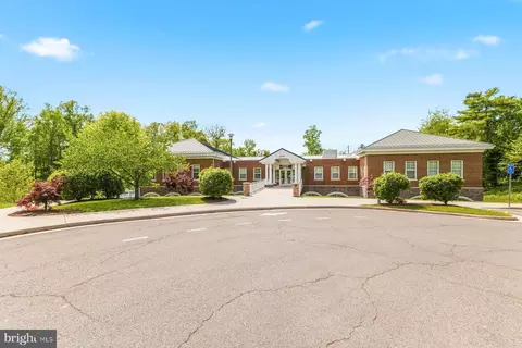 Exterior - 8240 Taunton Pl, Springfield, VA 22152 photo 13 of 13