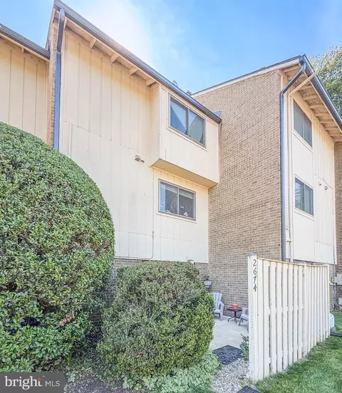 2674 Glengyle Dr #53, Vienna, VA 22181