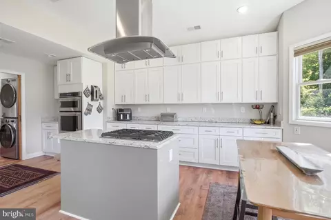 Entry Way - 11701 Braddock Rd, Fairfax, VA 22030 photo 1 of 1