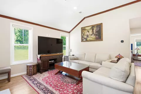 Living - 11701 Braddock Rd, Fairfax, VA 22030 photo 4 of 4