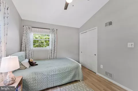 Bedroom - 12121 Stirrup Rd, Reston, VA 20191 photo 9 of 9