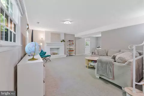 Living - 12121 Stirrup Rd, Reston, VA 20191 photo 5 of 7
