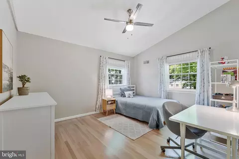 Bedroom - 12121 Stirrup Rd, Reston, VA 20191 photo 6 of 9