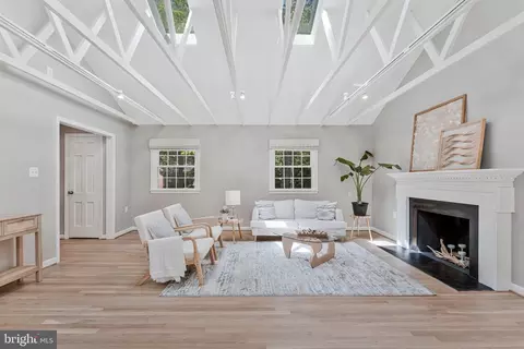 Living - 12121 Stirrup Rd, Reston, VA 20191 photo 3 of 7