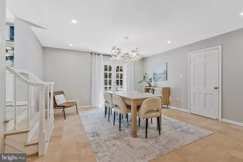Dining - 12121 Stirrup Rd, Reston, VA 20191 photo 3 of 4