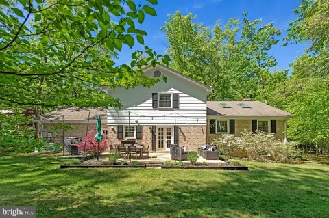 Exterior - 12121 Stirrup Rd, Reston, VA 20191 photo 7 of 15