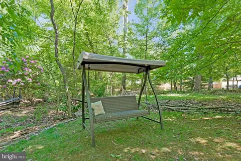 Exterior - 12121 Stirrup Rd, Reston, VA 20191 photo 9 of 15