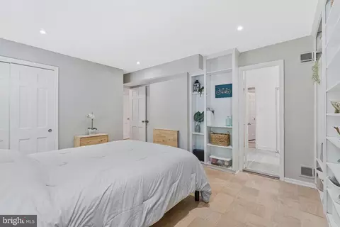 Bedroom - 12121 Stirrup Rd, Reston, VA 20191 photo 2 of 9