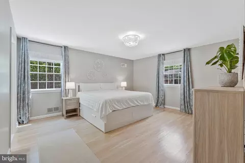 Bedroom - 12121 Stirrup Rd, Reston, VA 20191 photo 3 of 9