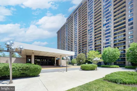 3705 S George Mason Dr #2102S, Falls Church, VA 22041