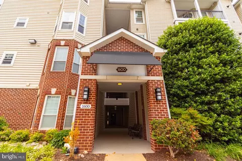 1600 Spring Gate Dr #2207, Mclean, VA 22102