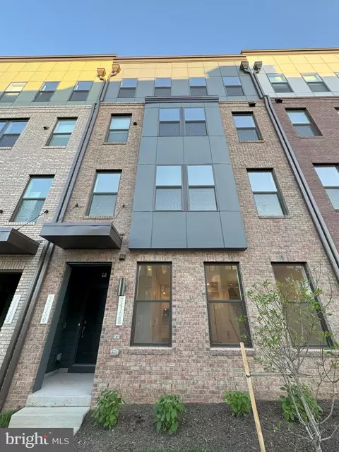 14128 Gypsum Loop #71, Chantilly, VA 20151