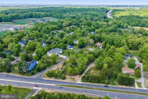 12224 Braddock Rd, Fairfax, VA 22030 photo 3