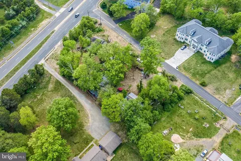 12224 Braddock Rd, Fairfax, VA 22030 photo 5