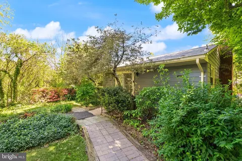 1608 Chain Bridge Rd, Mclean, VA 22101 photo 16